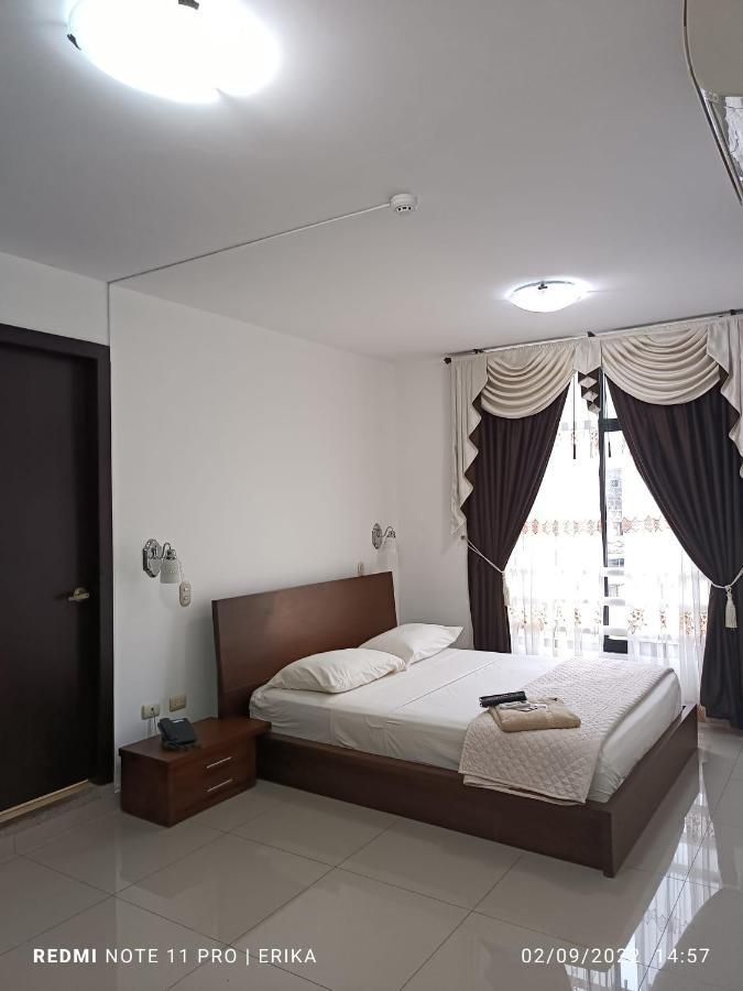 Hotel Quezada Hermanos Santo Domingo de los Colorados Exteriér fotografie